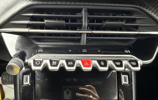 peugeot-2008-1-2-hybrid-145ch-allure-e-dcs6 - 159224686