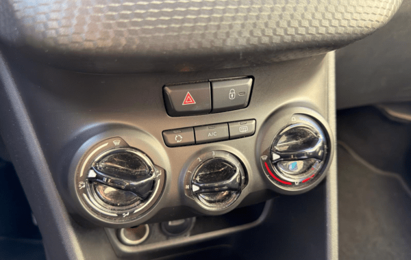 peugeot-208-1-5-bluehdi-100ch-e6-c-signature-bvm5-5p - 159264686