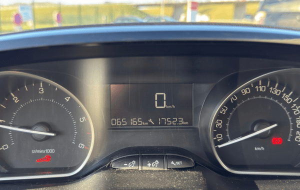 peugeot-208-1-5-bluehdi-100ch-e6-c-signature-bvm5-5p - 159264686