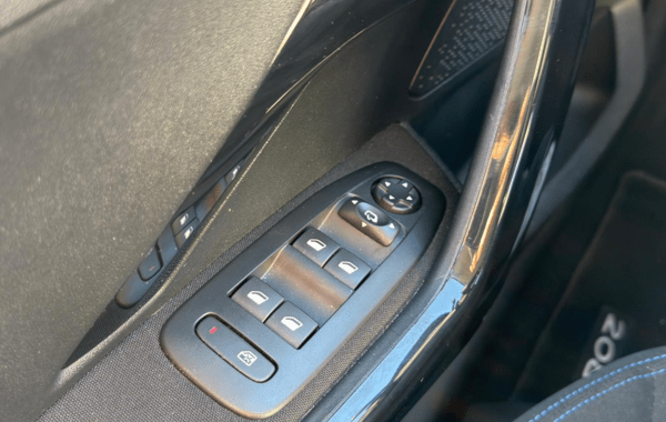 peugeot-208-1-5-bluehdi-100ch-e6-c-signature-bvm5-5p - 159264686