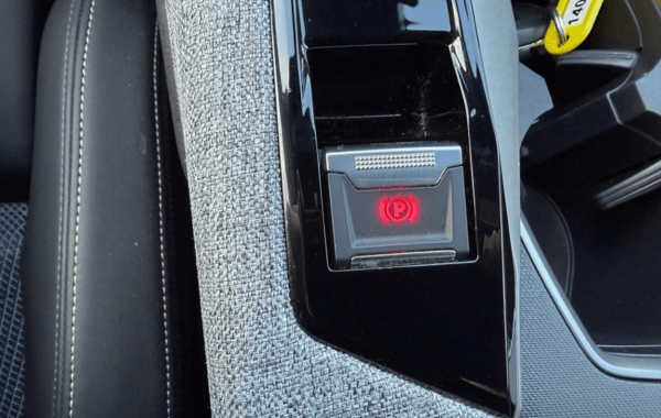 peugeot-3008-1-2-hybrid-136ch-allure-e-dcs6 - 159434686