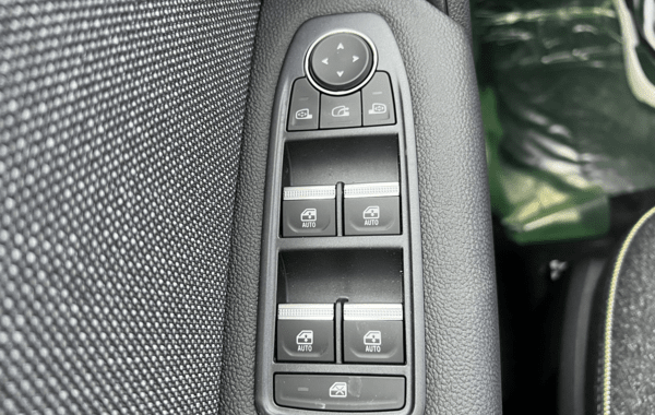 renault-captur-ii-1-8-e-tech-full-hybrid-160ch-techno-25 - 159874686