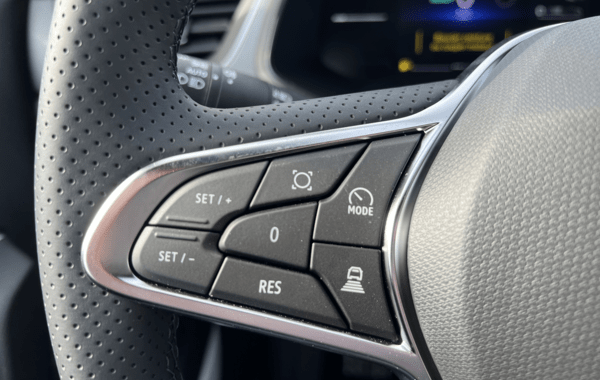 renault-captur-ii-1-8-e-tech-full-hybrid-160ch-techno-25 - 159874686