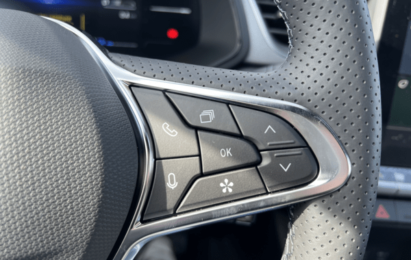 renault-captur-ii-1-8-e-tech-full-hybrid-160ch-techno-25 - 159884686