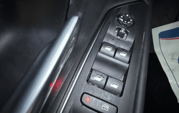 peugeot-3008-1-5-bluehdi-130ch-s-s-allure-eat8 - 159974686