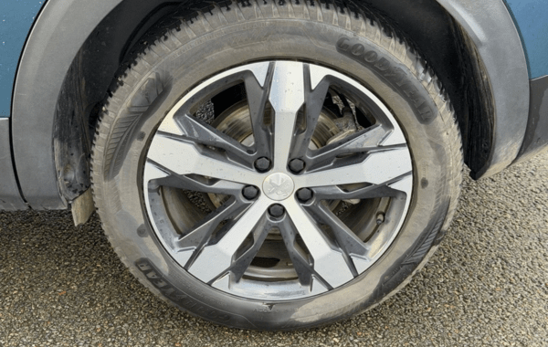 peugeot-3008-1-5-bluehdi-130ch-s-s-allure-eat8 - 159974686