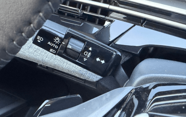 peugeot-3008-1-2-hybrid-145ch-allure-e-dcs6 - 159994686