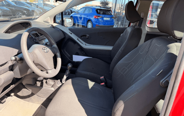 toyota-yaris-100-vvt-i-start-stop-confort-3p - 160464686