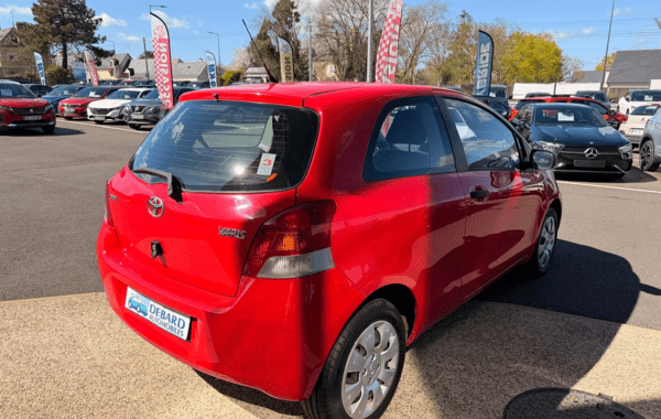 toyota-yaris-100-vvt-i-start-stop-confort-3p - 160464686