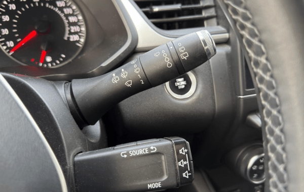 renault-captur-ii-1-5-blue-dci-115ch-business-edc - 160564686