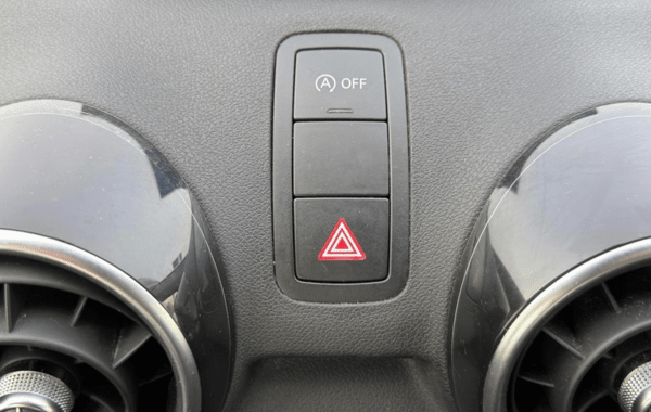 audi-a1-sportback-1-0-tfsi-95ch-ultra - 160764686