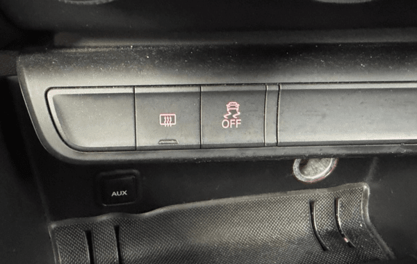 audi-a1-sportback-1-0-tfsi-95ch-ultra - 160764686