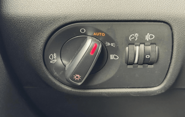 audi-a1-sportback-1-0-tfsi-95ch-ultra - 160764686