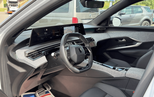 peugeot-5008-hybrid-145ch-gt-e-dcs6 - 160794686