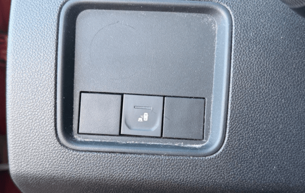 dacia-duster-1-5-blue-dci-115ch-journey-4x2 - 160874686