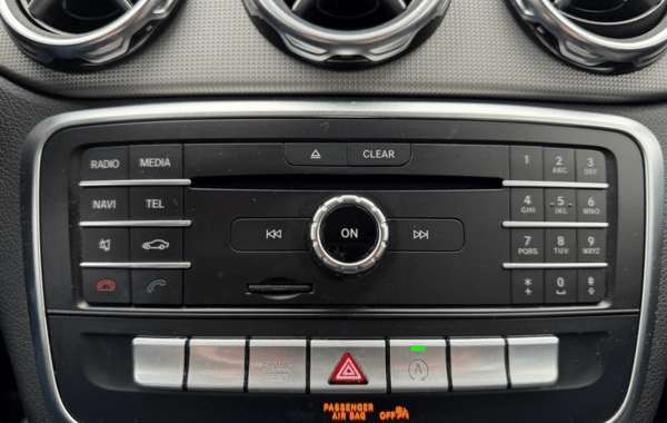 mercedes-gla-200-d-136ch-sensation-7g-dct-euro6c - 160884686