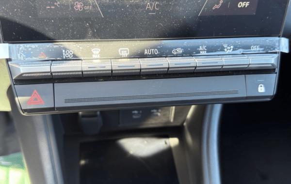 renault-captur-ii-1-8-e-tech-full-hybrid-160ch-techno-25 - 161434686