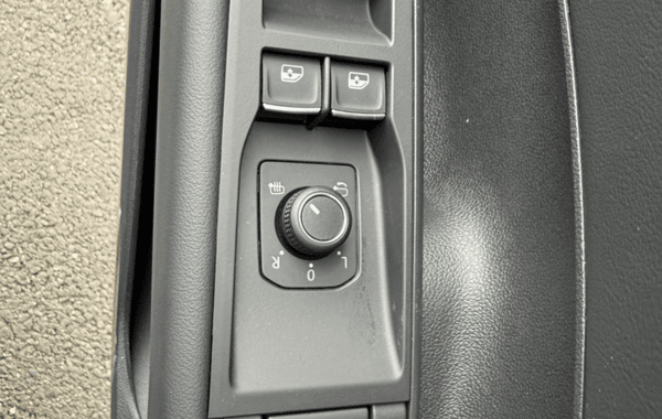 volkswagen-t-roc-1-5-etsi-150ch-r-line-dsg7 - 162084686