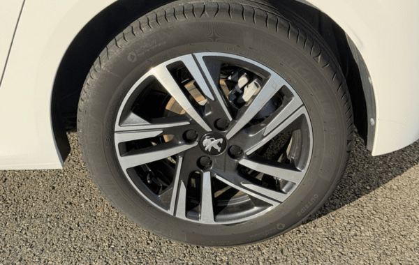 peugeot-208-1-2-puretech-75ch-s-s-style - 162174686