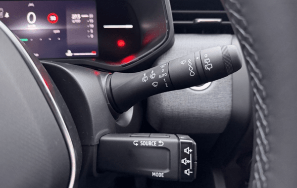 renault-clio-v-1-5-dci-100ch-evolution-25 - 162404686