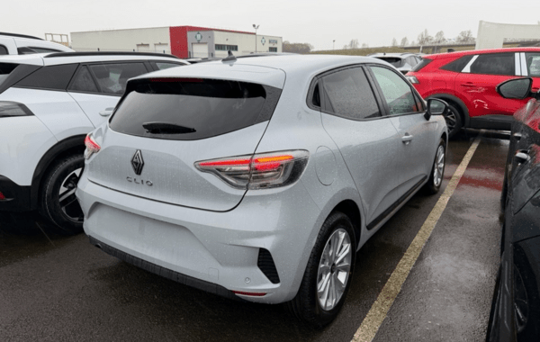 renault-clio-v-1-5-dci-100ch-evolution-25 - 162404686