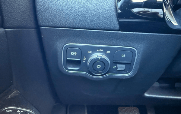 mercedes-gla-200-d-150ch-business-line-8g-dct - 163054686