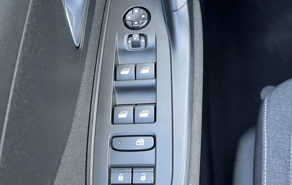 peugeot-308-1-5-bluehdi-130ch-s-s-active-pack-eat8 - 163154686