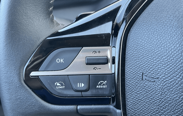 peugeot-308-1-5-bluehdi-130ch-s-s-active-pack-eat8 - 163154686
