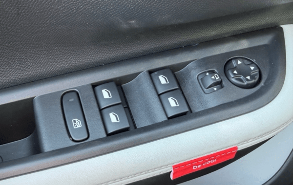 citroen-c3-aircross-1-2-hybride-145ch-max - 163174686