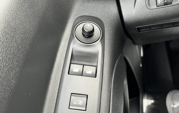 peugeot-partner-standard-1000kg-bluehdi-100ch-s-s-bvm5-grip - 163994686