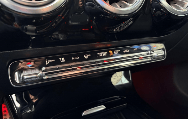 mercedes-classe-a-200-163ch-amg-line-7g-dct - 164104686