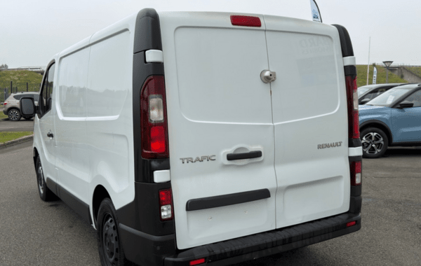 renault-trafic-iii-fg-l1h1-2t8-2-0-blue-dci-150ch-advance-24 - 164544686