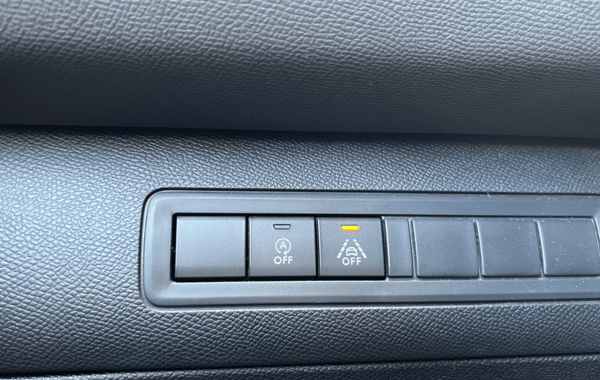 peugeot-308-1-5-bluehdi-130ch-s-s-allure-eat8 - 165014686
