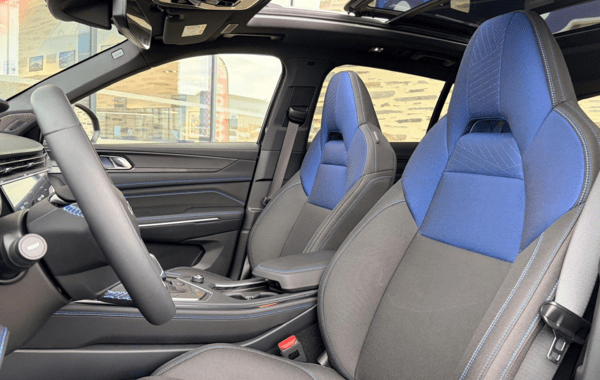 lynk-co-01-1-5-phev-261ch-dcth-7 - 165054686