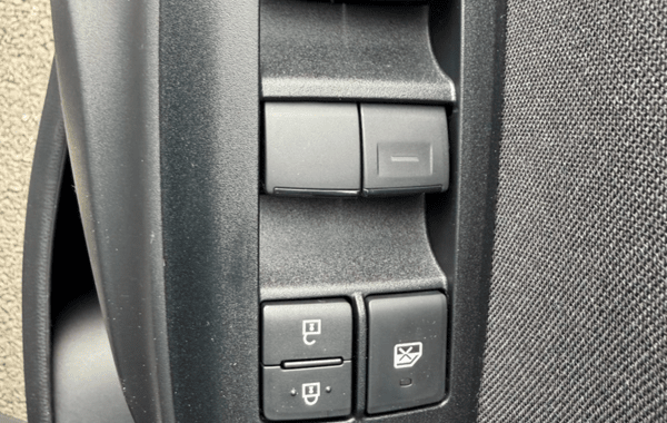 toyota-yaris-cross-130h-design-my26 - 165524686