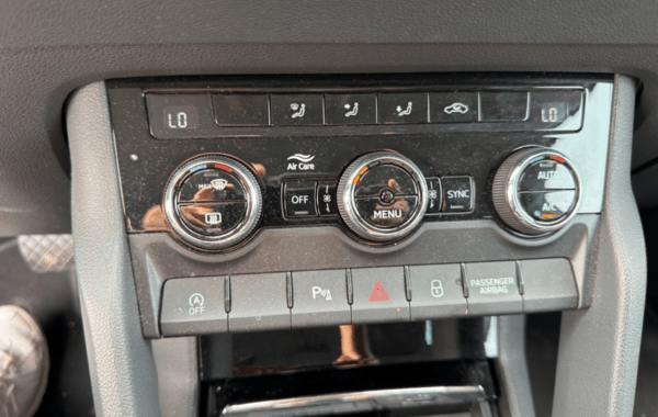 skoda-karoq-1-5-tsi-evo-2-act-150ch-selection-dsg7 - 165594686