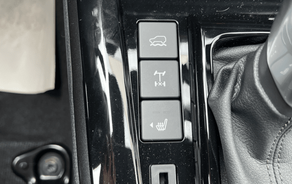 isuzu-d-max-2-2-ddi-164ch-nitro-sport-space-a-t - 165784686