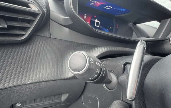 peugeot-2008-1-5-bluehdi-130ch-s-s-gt-eat8 - 165844686