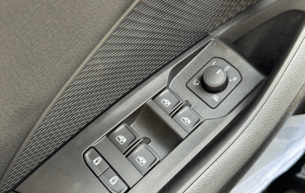 skoda-octavia-combi-2-0-tdi-scr-150ch-selection-dsg7 - 166364686