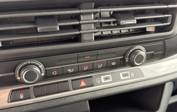 citroen-jumpy-fg-xl-2-2-diesel-180ch-cabine-approfondie-fixe-automatique - 166654686