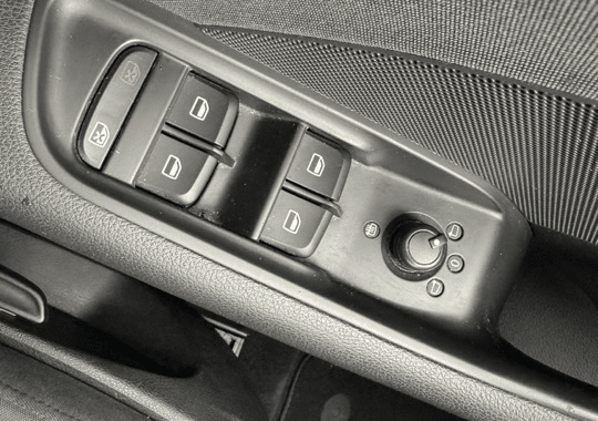 audi-a3-berline-1-4-tfsi-125ch-ambition - 166944686