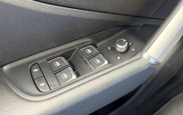 audi-q2-35-tdi-150ch-s-line-s-tronic-7 - 167114686
