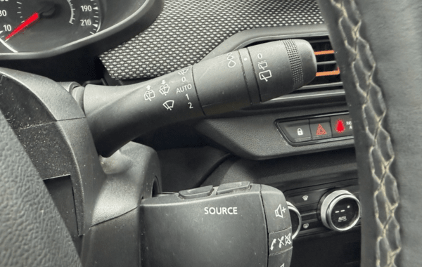 dacia-sandero-1-0-tce-90ch-stepway-confort-cvt - 167124686