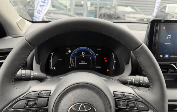 toyota-yaris-116h-design-5p-my25 - 167814686