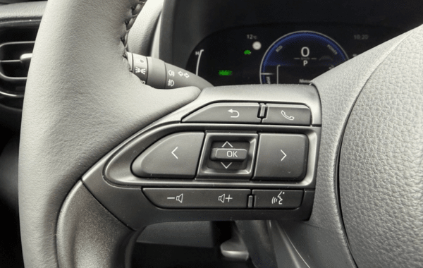 toyota-yaris-116h-design-5p-my25 - 167814686