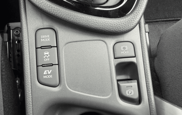 toyota-yaris-116h-design-5p-my25 - 167814686