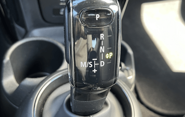 mini-mini-5-portes-cooper-136ch-business-design-bva7 - 167844686