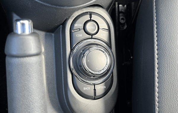 mini-mini-5-portes-cooper-136ch-business-design-bva7 - 167844686