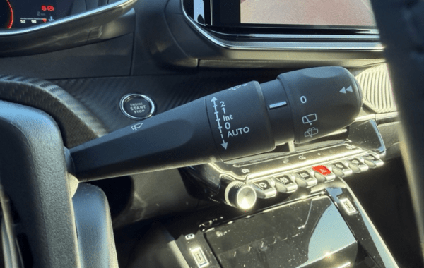 peugeot-2008-1-2-hybrid-145ch-gt-e-dcs6 - 168594686