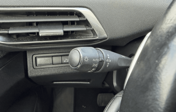 peugeot-3008-1-5-bluehdi-130ch-s-s-allure-eat8 - 168654686